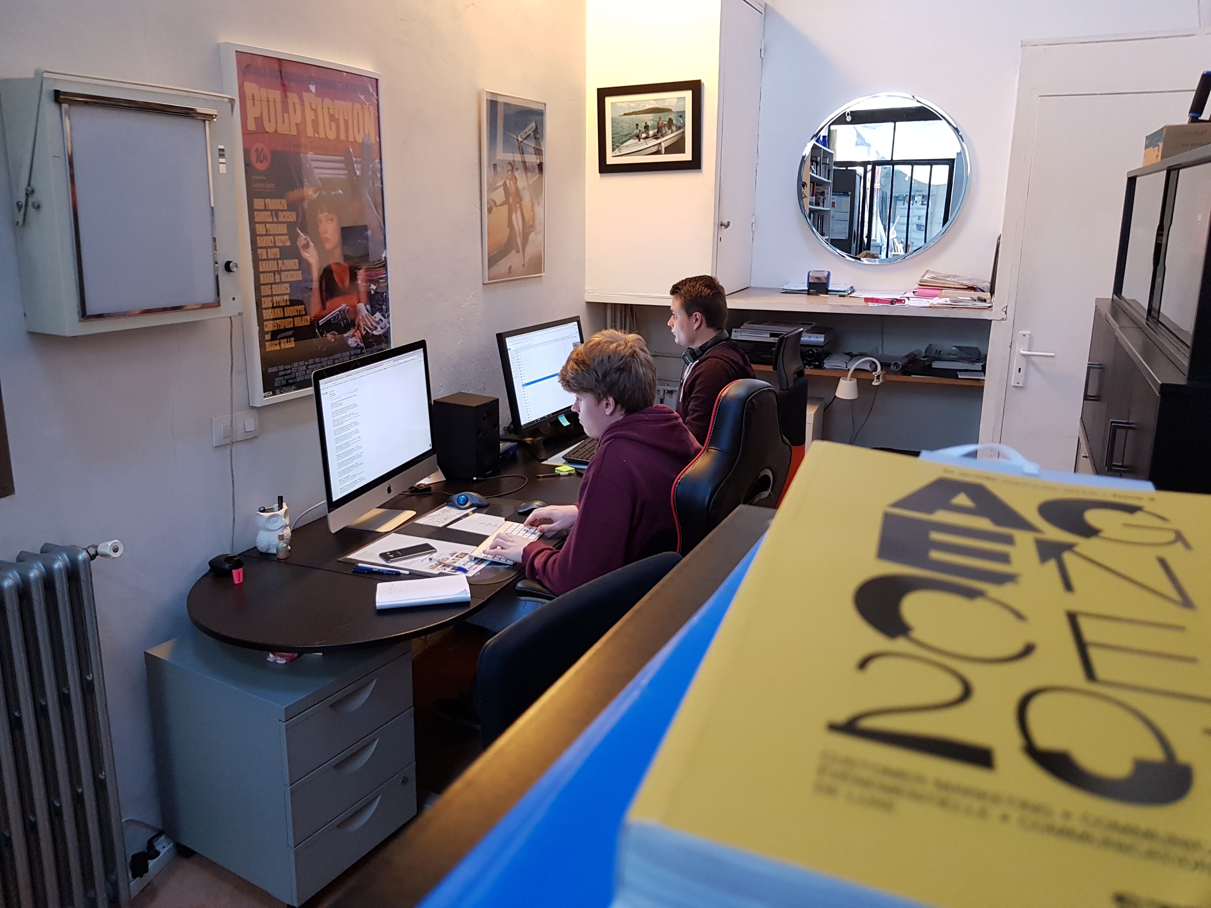 equipe-studio-cigale-bureau1-_111654