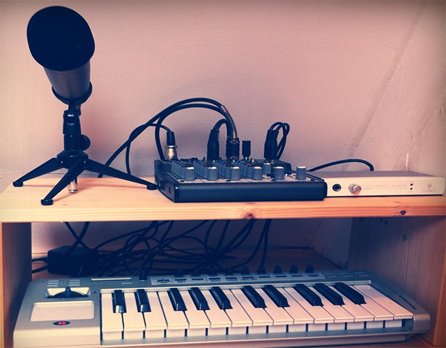 Podcasts-Micro-Musique-Composition Entreprise son-audio-audiovisuel-studio-cigale